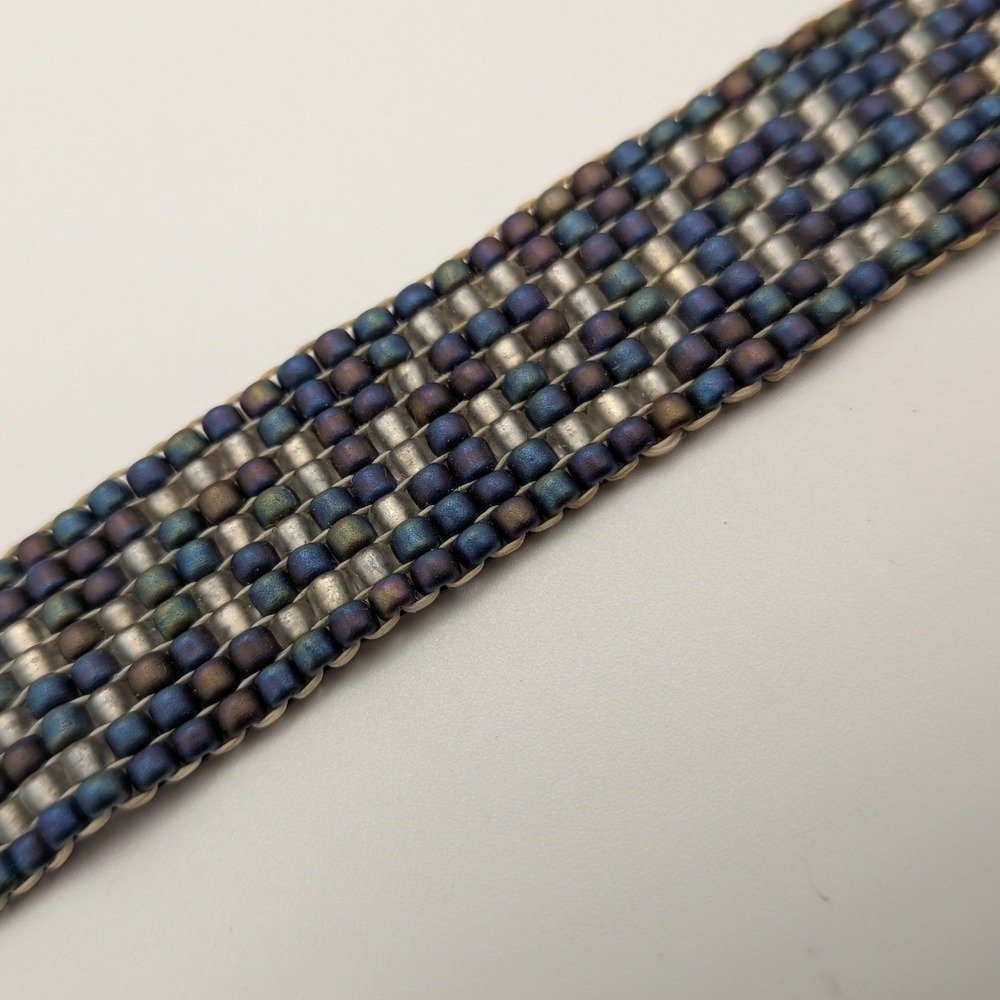 Vtg Handmade Loom Woven Seed Bead Bracelet Grey Blue Purple Iridescent USA 7.5"